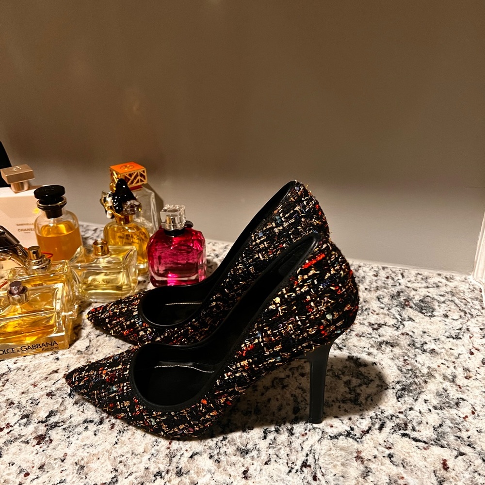 Charles David pumps (multi color) size 10